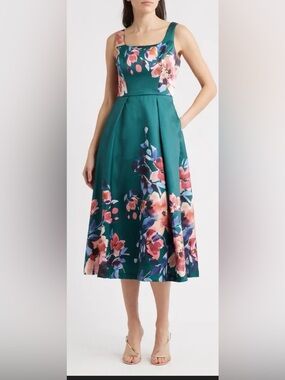 Julia Jordan Floral Fit and Flare Midi Dress